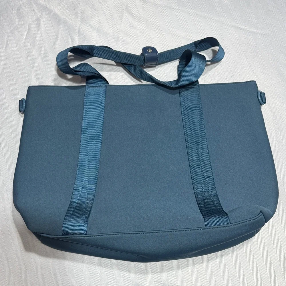 Peloton Teal-Blue Laptop Tote with Red Logo Accent